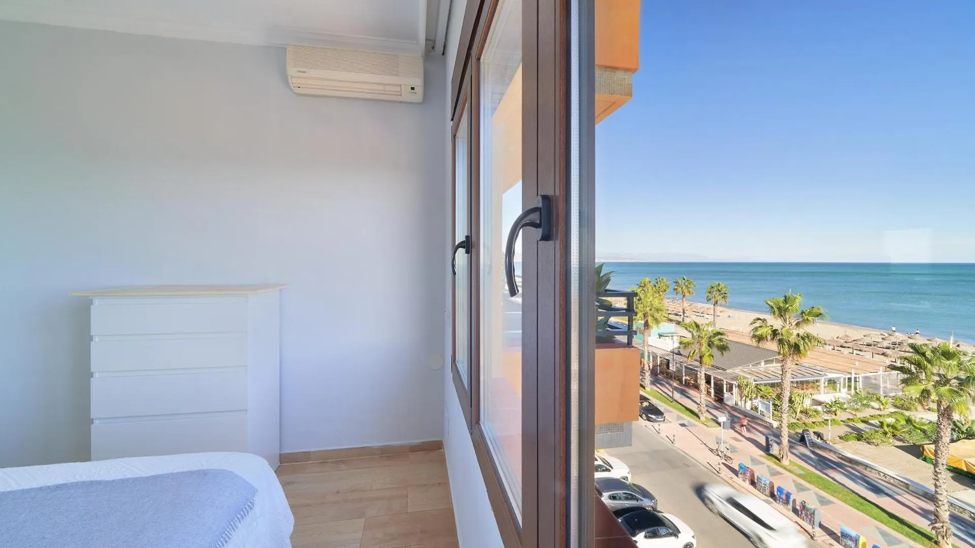 Xpce Playa Bajondillo Terrace - Parking Free Apartment Torremolinos